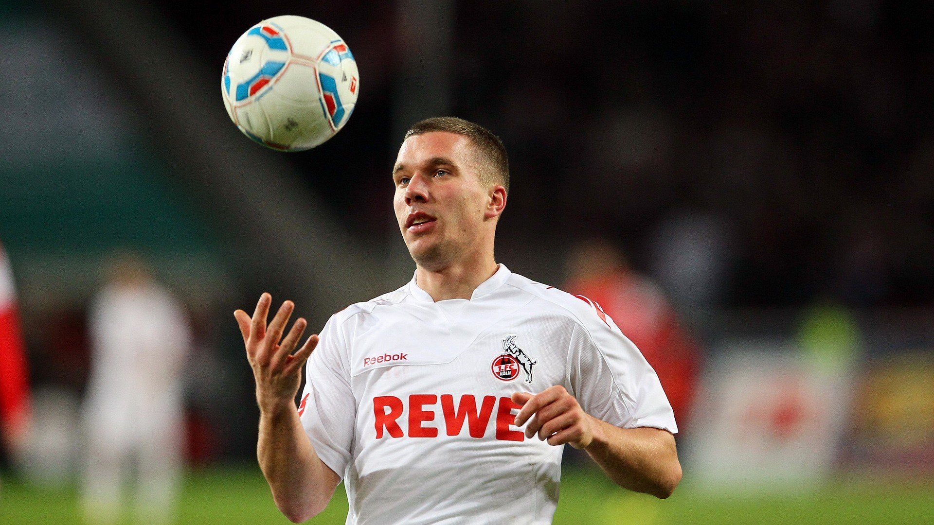 “全明星集结！明星投手、击球手火力全开，激烈角逐冠军”，明星投篮视频